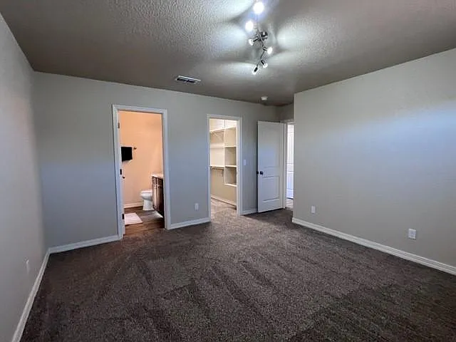 2843 E Luna Vis — Photo 15