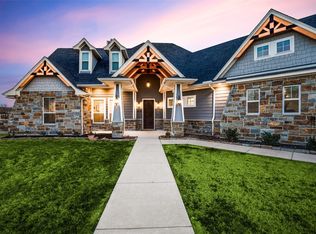 100 Cox Rd, Waxahachie, TX 75167