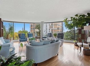 7030 W Coach Hill Rd SW #354, Calgary, AB T3H1E4