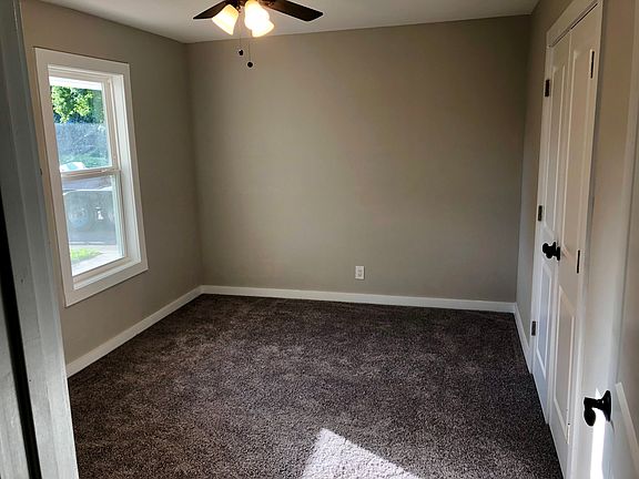 5th image of 330 34th St NE