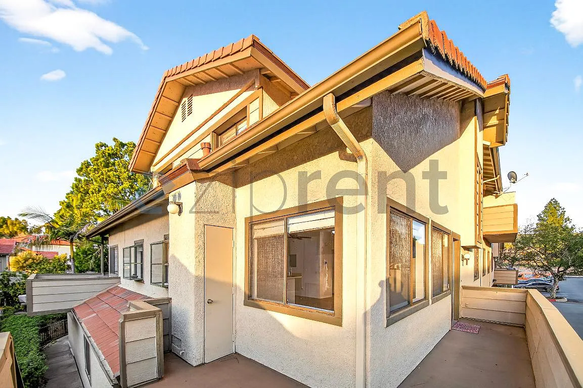 Building Photo - 68 Maegan Pl #7