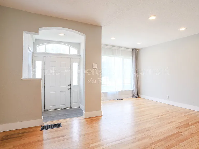 1939 Verbena St — Photo 34