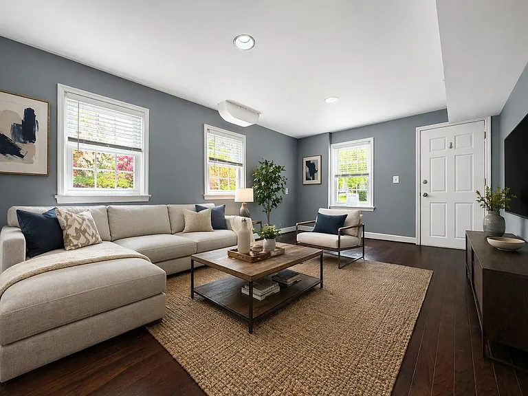 1305 Key Dr — Photo 33