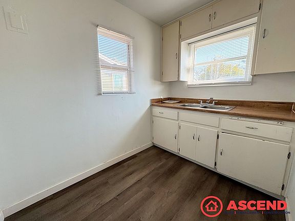 5th image of 214 Beardsley Ave #11