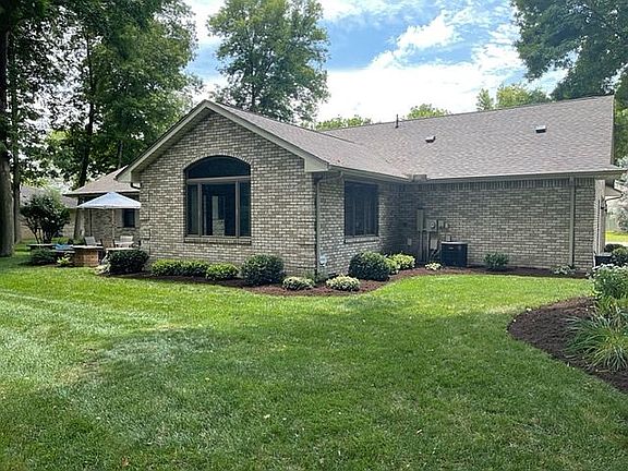 5th image of 312 S Tippecanoe Dr