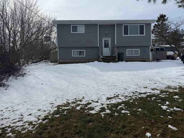 5 Kitchen Ave, East Hants, NS B0N 2H0