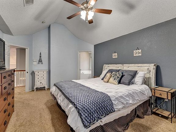 3rd image of 8009 Paloverde Dr