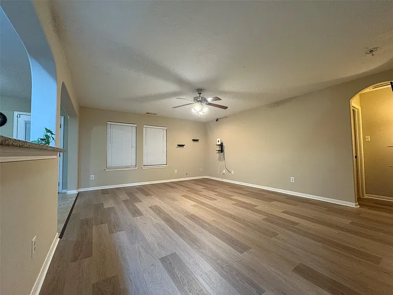 2515 Ember Canyon Ln — Photo 7