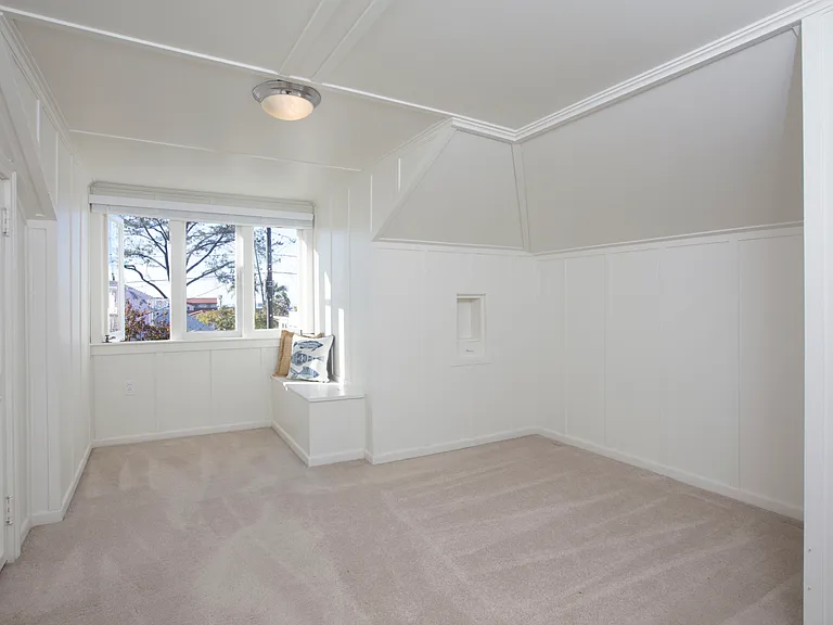 1344 Torrey Pines Rd — Photo 25