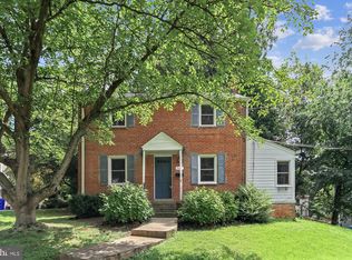 9609 Parkwood Dr, Bethesda, MD 20814
