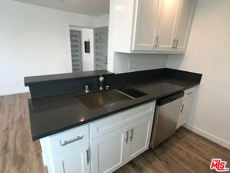 601 N Normandie Ave #6 — Photo 10