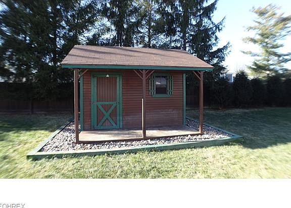5th image of 2399 Balmoral Dr