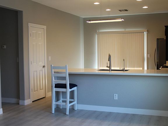 Breakfast Bar