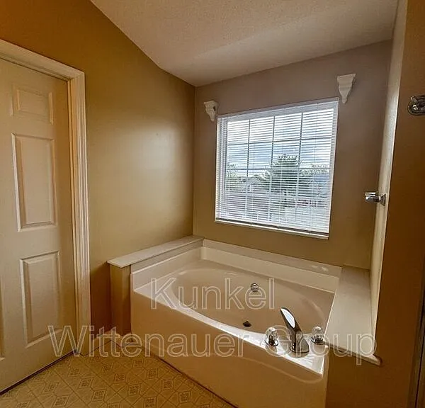 720 Cedar Mill Dr — Photo 23