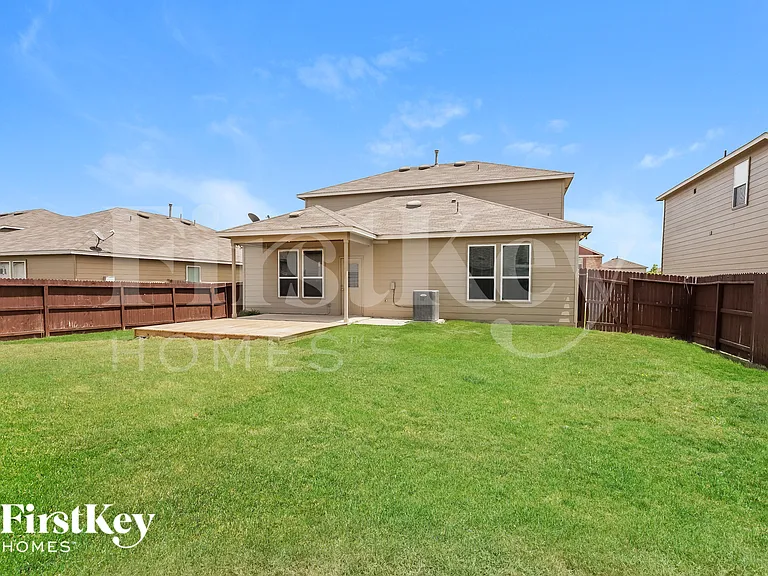 7111 Marina Del Rey — Photo 14