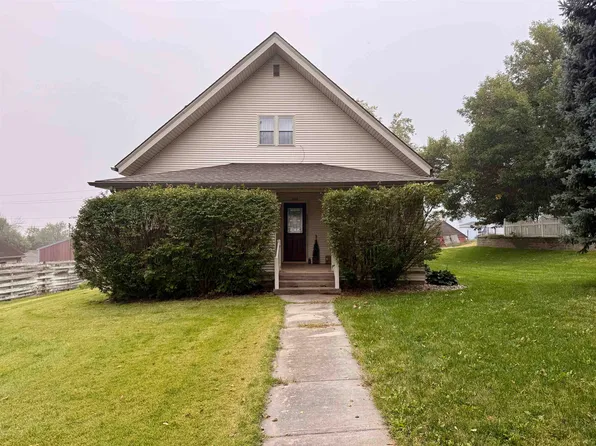 709 12th St, Wisner, NE 68791