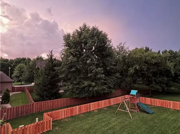 9015 N Lane Ave, Kansas City, MO 64157