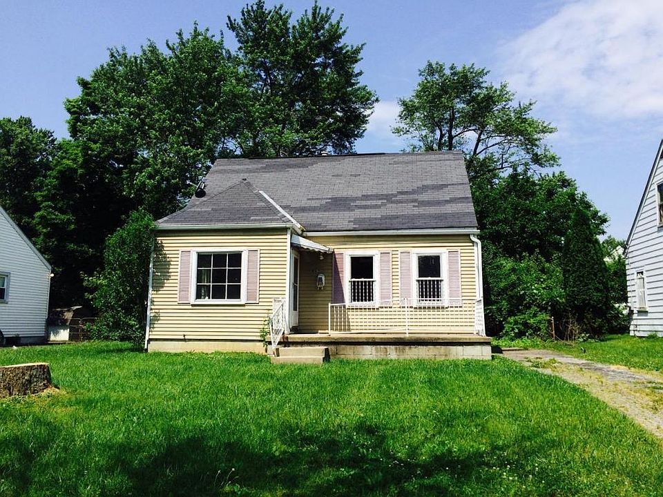 1st image of 1883 Brentnell Ave