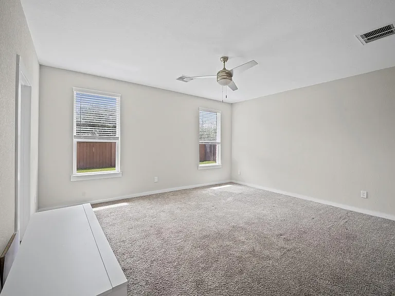 3042 Schultz Manor Ln — Photo 18