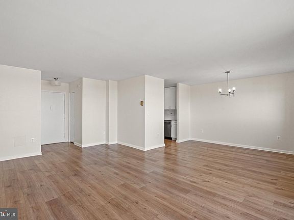 4th image of 1225 Martha Custis Dr APT 1016