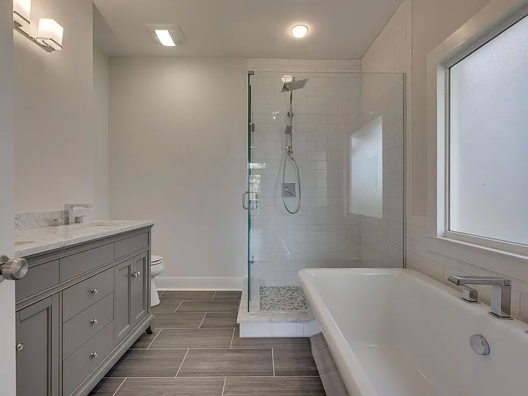 1509 Ashwood Ave — Photo 12