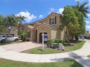 15336 SW 9th Way, Miami, FL 33194