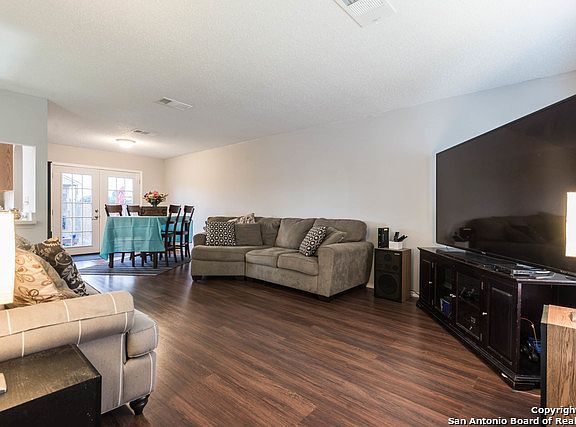 4th image of 13706 Villa Camino