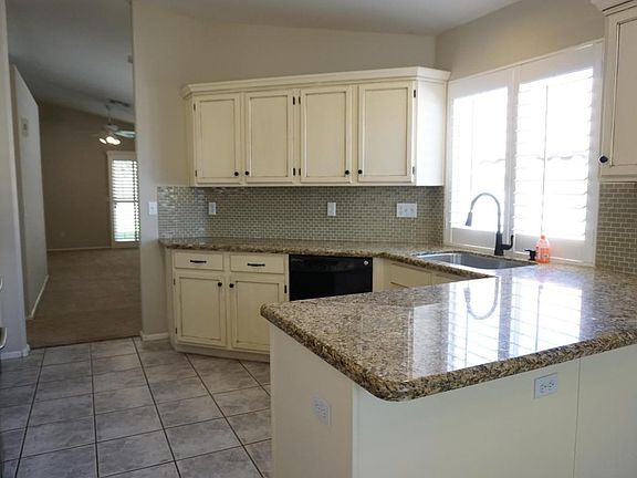 5th image of 2030 E Glenhaven Dr