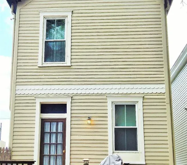 404 Stanley Ave — Photo 3