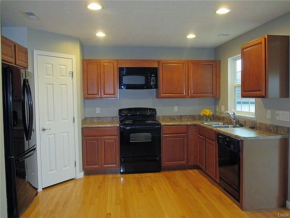 Nice kitchen with a pantry and all appliances stay.