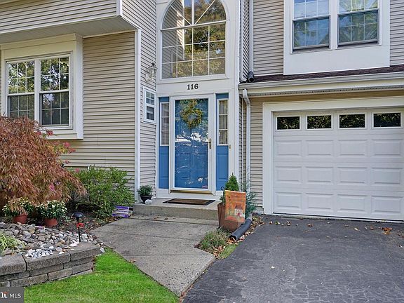 4th image of 116 Bonnie Dr #I