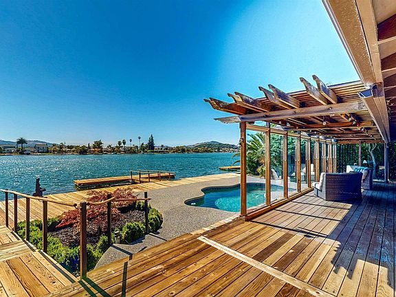 4th image of 125 Caribe Isle