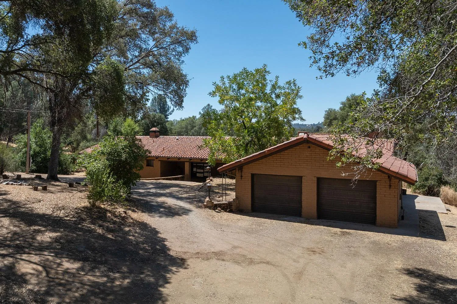 3981 Snow Creek Rd photo 1