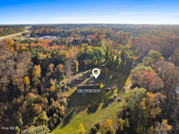 6745 Old Tram Road NE, Winnabow, NC 28479