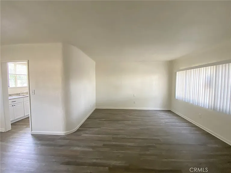 2717 Crescent Ave — Photo 4