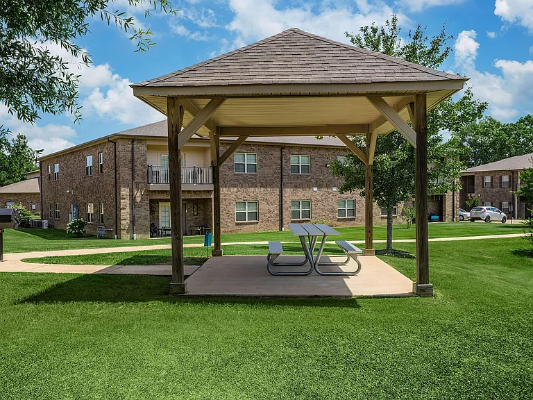 Stonewater Place Apartments — Photo 10