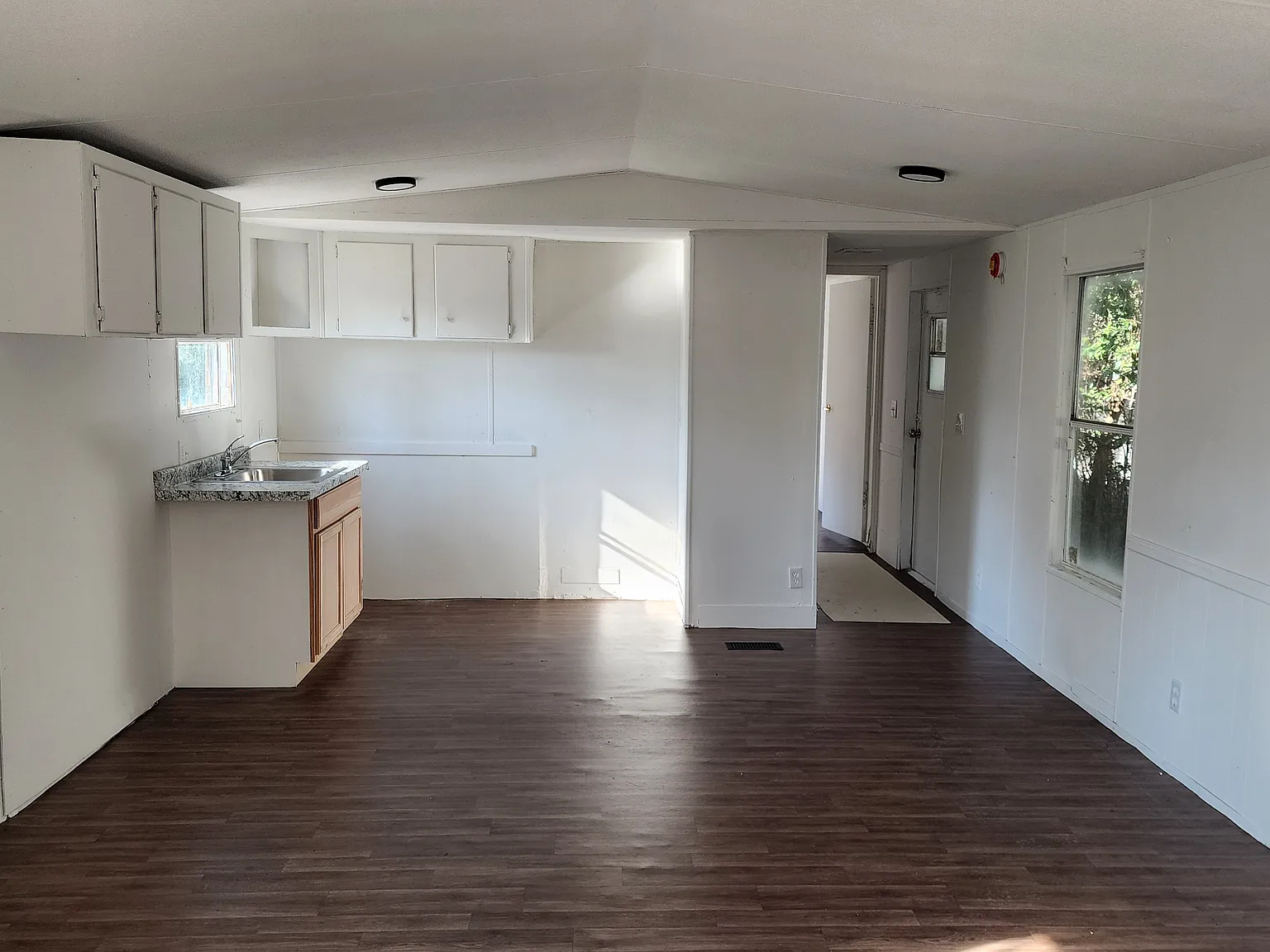 2 bed, 700 sqft, $775 — Photo 3