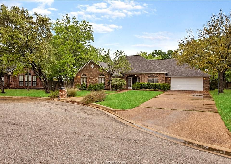 1st image of 1001 Oakhaven Cir