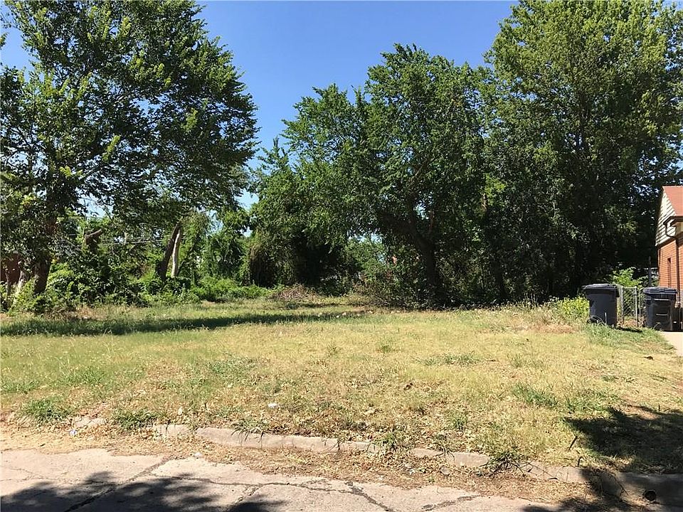 2nd image of 1209 NE 41st Ter Lot 9