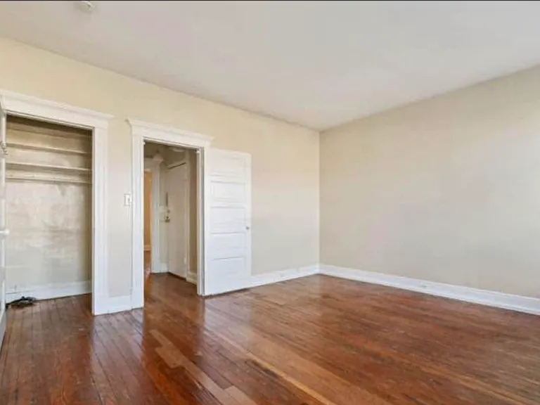 2916 Guilford Ave — Photo 5