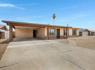 2056 W Des Moines Cir, Mesa, AZ 85201