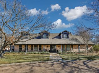 308 Wheeler Creek Ct, Gainesville, TX 76240