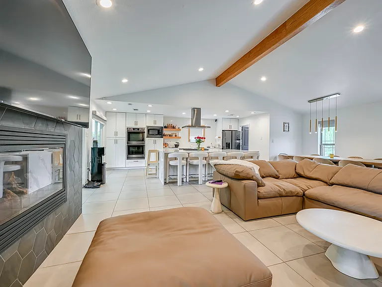 205 Glenn Ave — Photo 7