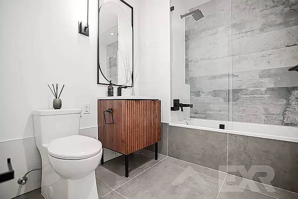 Rented by EXR | media 17