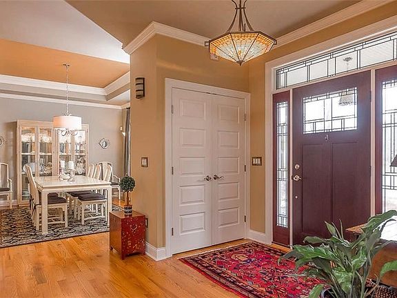 3rd image of 5070A Bergenfield Way