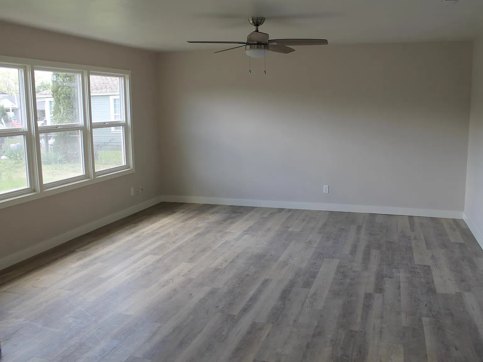 108 W Birch St — Photo 4