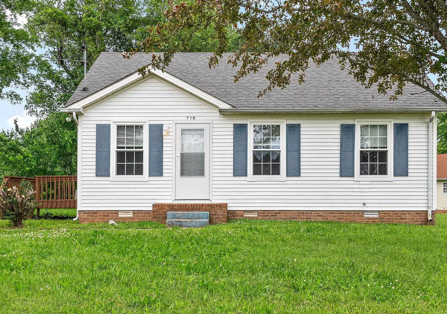 710 Polk Avenue * — Photo 1