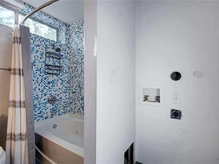 4801 S Congress Ave #P4 — Photo 16