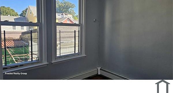 1st image of 117 Oliver Ave #4