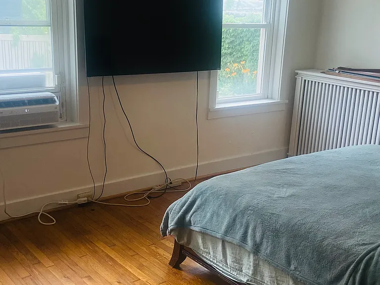 574 Peebles St #1 — Photo 11